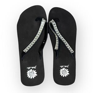 NWOT Yellow Box Womens Clear Rhinestone Zemily Flip Flop Sandals Black Size 10